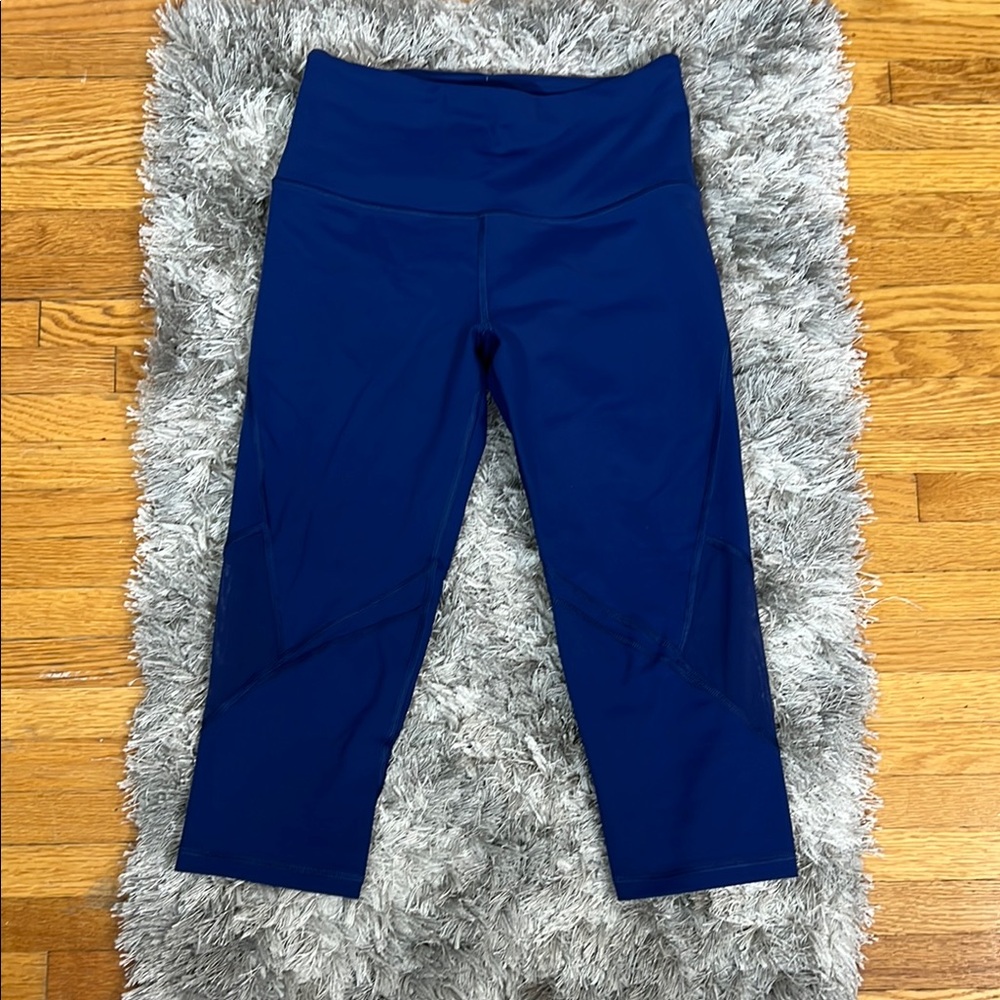 VS Sport Blue High-Waisted Capri Leggings